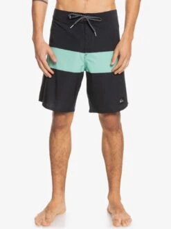 Quiksilver Highlite Arch 19" In Cabbage (Gea6) Boardshort